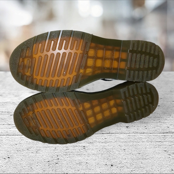 Dr Martens 11821 White Boots Size 9 - Picture 7 of 15